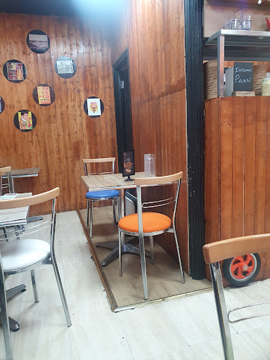 Photo of Bombay & Co Express (takeaway) - 302 High St, Cheltenham GL50 3JF